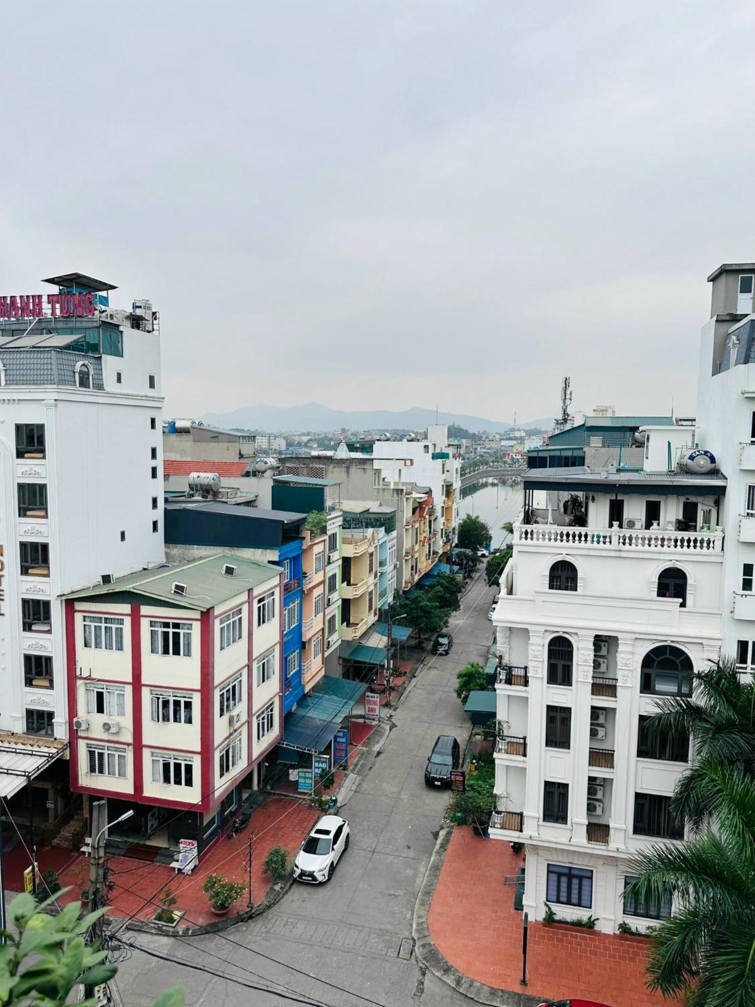Nha Nghi Anh Dung Bed & Breakfast Ha Long Exterior photo